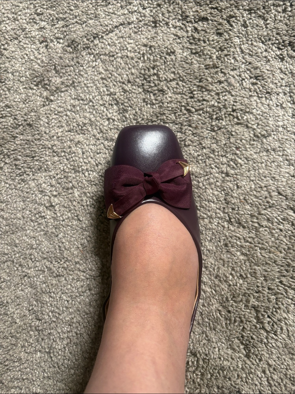 C.Paravno Women's Bow-Accent Burgundy Ballet Flat plum colored size9/9.5